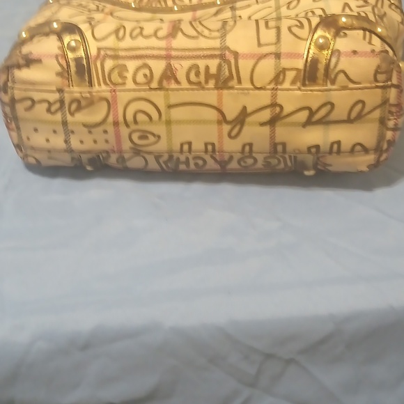 Coach Handbag - Picture 7 of 9